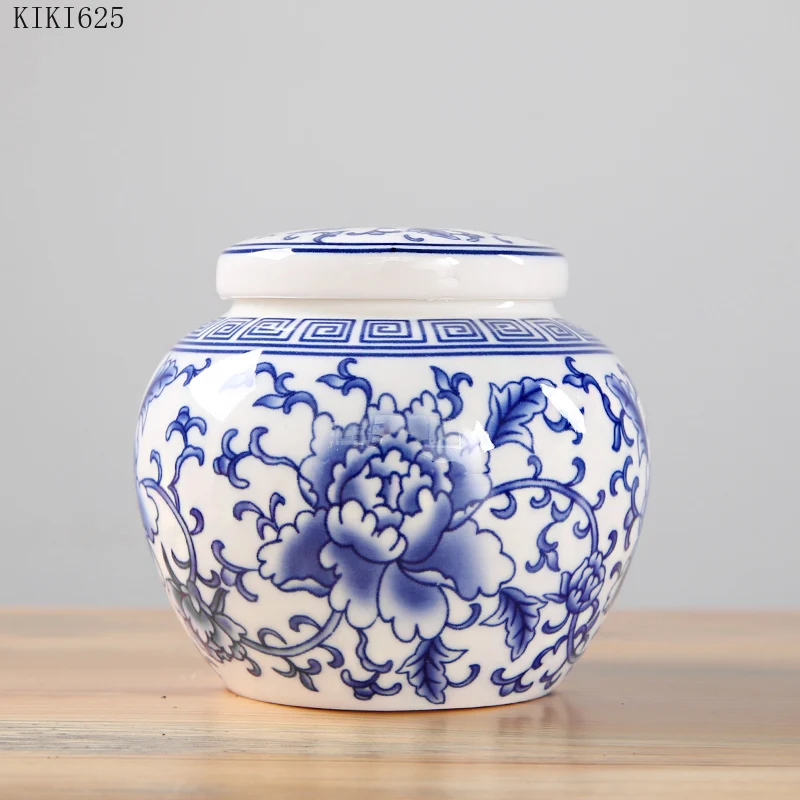 Blue and White Porcelain Tea Caddy Creative Painted Ceramic Candy Coffee Bean Sealed Jar Home Storage Box Kitchen Food Container
Blue and White Porcelain Tea Caddy Creative Painted Ceramic Candy Coffee Bean Sealed Jar Home Storage Box Kitchen Food Container