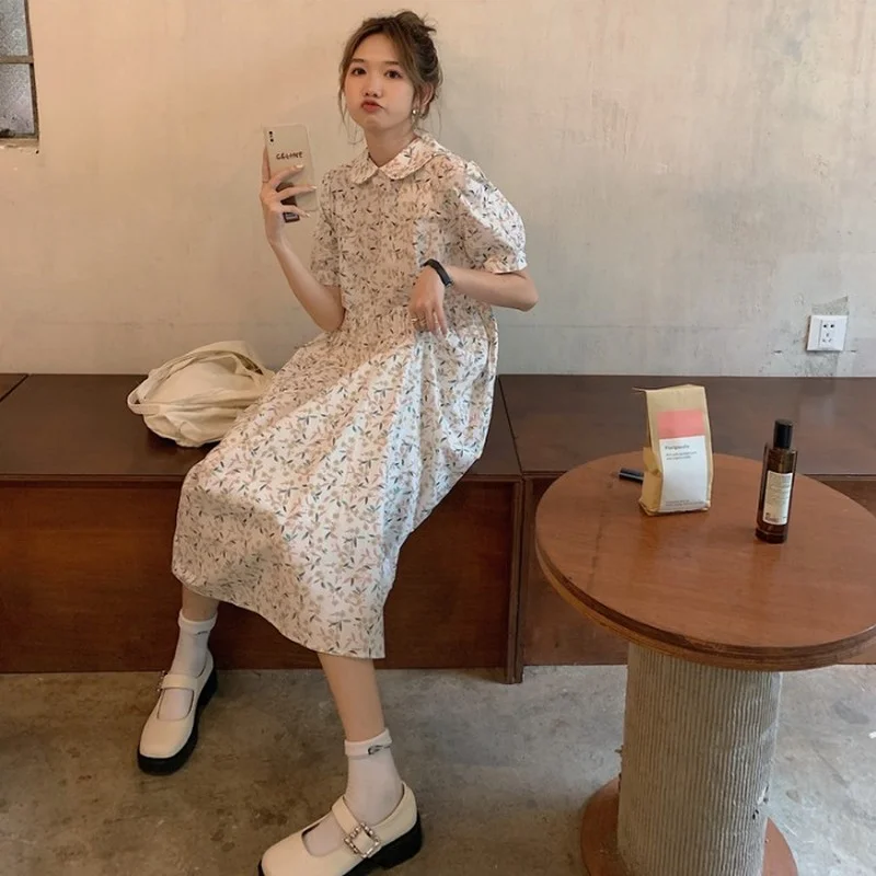 Woman Dress Retro Floral Doll Collar Temperament Skirt Female Korean Summer Mid-length Short-sleeved Waist A-line Dress
Woman Dress Retro Floral Doll Collar Temperament Skirt Female Korean Summer Mid-length Short-sleeved Waist A-line Dress