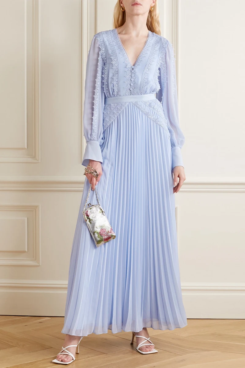 Autumn Sexy V-neck Long Sleeve Blue Lace Patchwork Chiffon Woman Dress 2021 Runway Designers Elegant Pleated Maxi Dress vestido
Autumn Sexy V-neck Long Sleeve Blue Lace Patchwork Chiffon Woman Dress 2021 Runway Designers Elegant Pleated Maxi Dress vestido