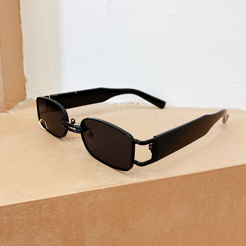SO&EI Ins Popular Fashion Small Rectangle Women Luxury Sunglasses Brand Designer Vintage Punk Men Sun Glasses Shades UV400
SO&EI Ins Popular Fashion Small Rectangle Women Luxury Sunglasses Brand Designer Vintage Punk Men Sun Glasses Shades UV400