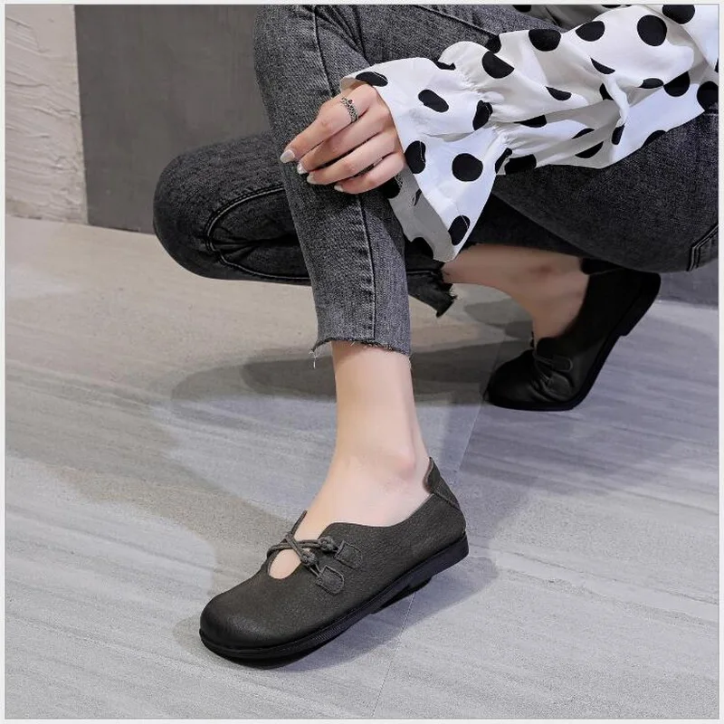 GKTINOO 2020 New Autumn Flats Women Shoes Retro Genuine Leather Round Toe Casual Ladies Shoes Soft Soles Cowhide Driving Shoes 
GKTINOO 2020 New Autumn Flats Women Shoes Retro Genuine Leather Round Toe Casual Ladies Shoes Soft Soles Cowhide Driving Shoes