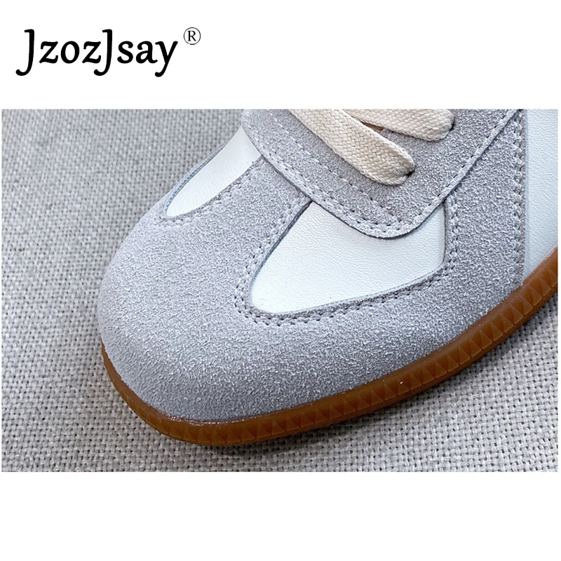 Men Sneakers Casual Woman Shoes Spring Trend Fashion Sport Shoes for Women New Comfort White Vulcanized Platform Shoes
Men Sneakers Casual Woman Shoes Spring Trend Fashion Sport Shoes for Women New Comfort White Vulcanized Platform Shoes