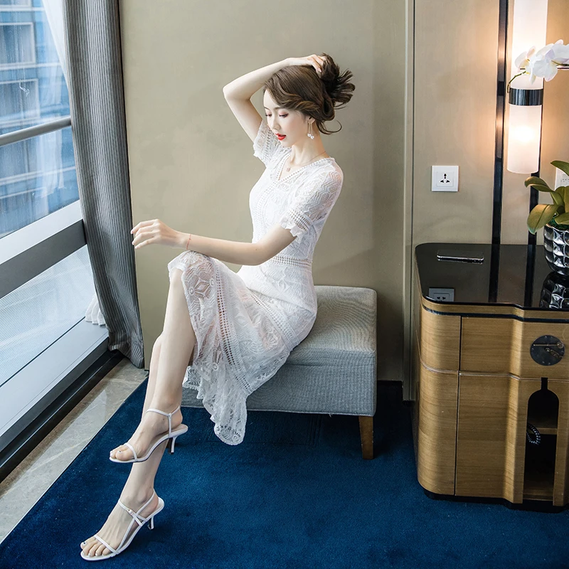 2020 Fashion Summer Women Dress short Sleeve Lace Dresses Summer V-neck Bohemia Dress White Hollow Out Dress Vestidos
2020 Fashion Summer Women Dress short Sleeve Lace Dresses Summer V-neck Bohemia Dress White Hollow Out Dress Vestidos