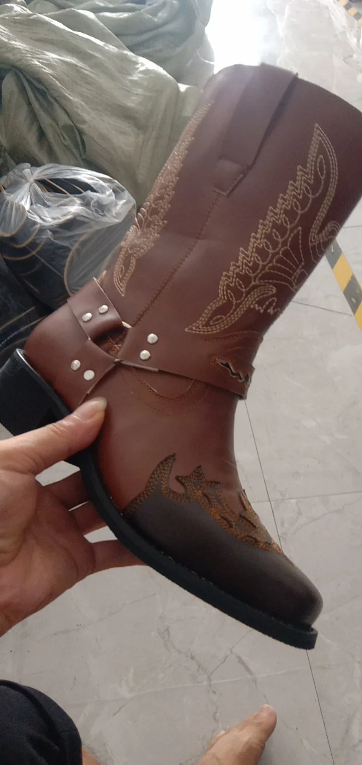 Knights' New women's embroidered women's shoes heel warm leather boots heel side zipper and low
Knights' New women's embroidered women's shoes heel warm leather boots heel side zipper and low