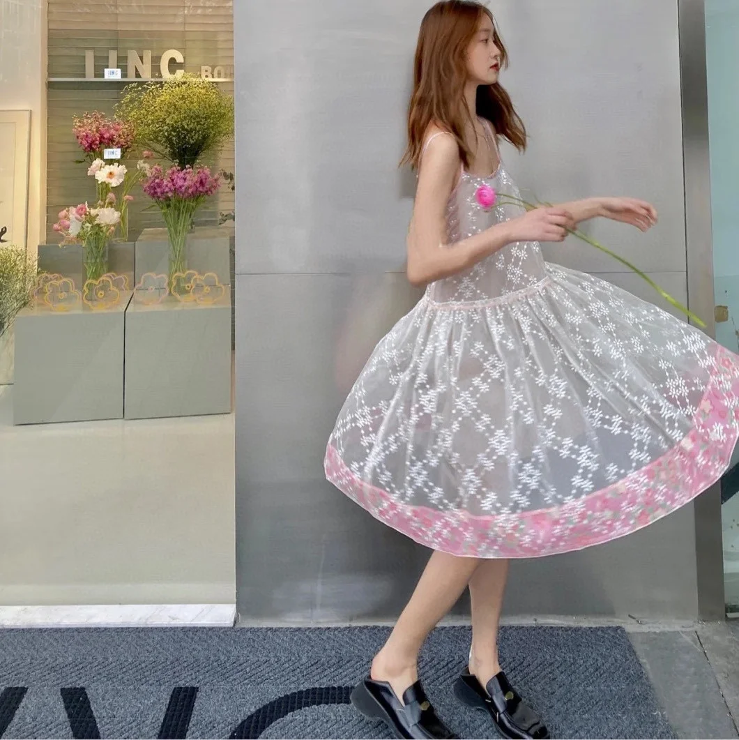 Luxury 2021SS Summer Women Embroidery Strapless Sleeveless Dress For Ladies Ddxgz2 5.07
Luxury 2021SS Summer Women Embroidery Strapless Sleeveless Dress For Ladies Ddxgz2 5.07