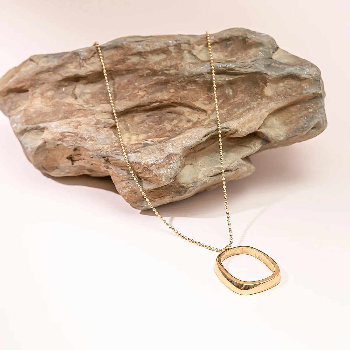 2021 New Jewelry Trendy Large Oval Shape Stainless Steel Pendant Necklace Women Gift 1Pc Fashion
2021 New Jewelry Trendy Large Oval Shape Stainless Steel Pendant Necklace Women Gift 1Pc Fashion