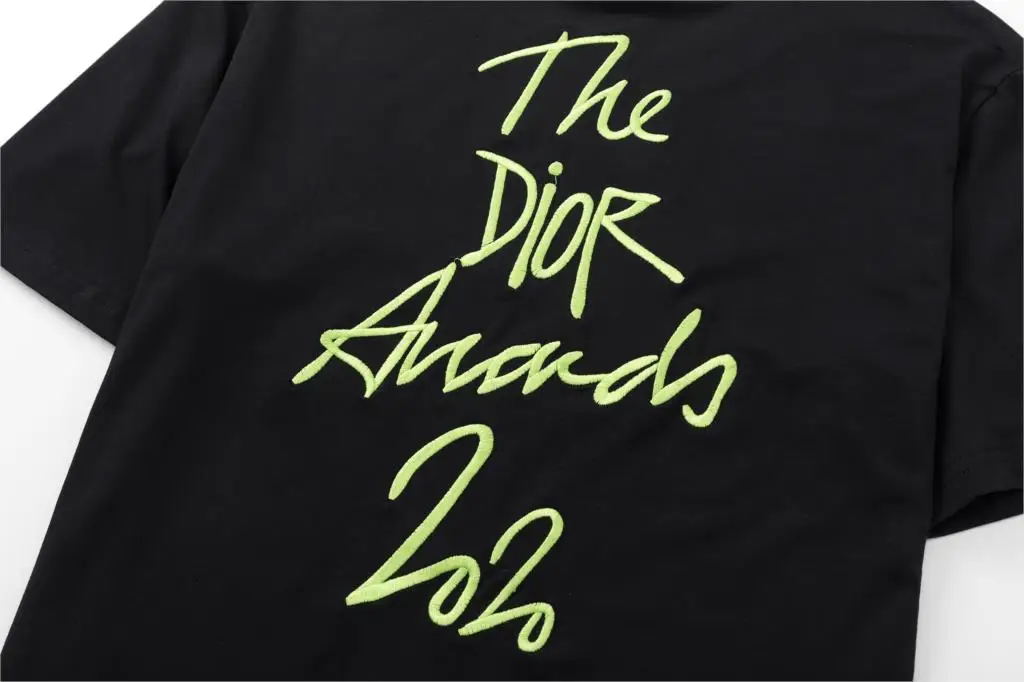 T-shirt manches courtes avec logo pour homme et femme, haut de luxe, doux et confortable, haute qualit, 2021 
T-shirt manches courtes avec logo pour homme et femme, haut de luxe, doux et confortable, haute qualit, 2021