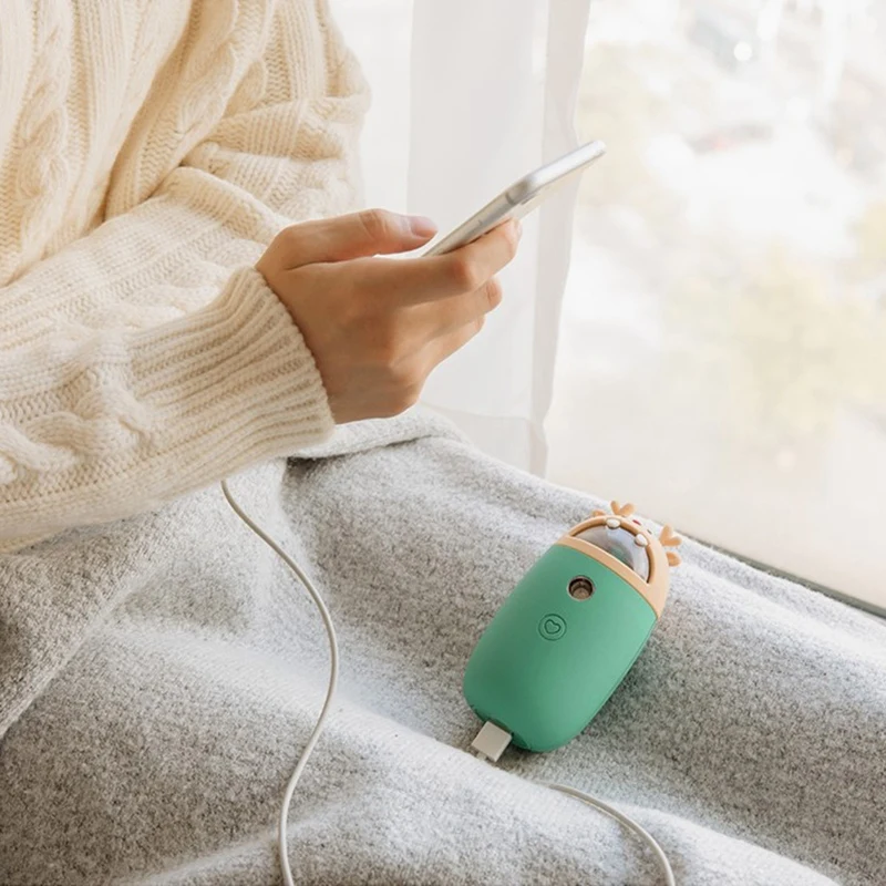 4 in 1 Elk Handy Warmer Hand Heater LED Light USB Chargeable Mobile Power Hand Heater Portable Water Spray Meter
4 in 1 Elk Handy Warmer Hand Heater LED Light USB Chargeable Mobile Power Hand Heater Portable Water Spray Meter