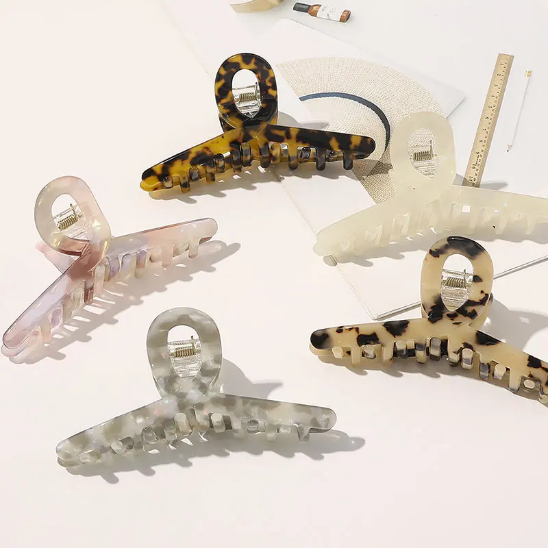 Ацетат Leopard зажим для волос заколка со стразами акриловая заколка заколки для волос крестообразной формы крупный шрифт заколка для волос с ... 
Ацетат Leopard зажим для волос заколка со стразами акриловая заколка заколки для волос крестообразной формы крупный шрифт заколка для волос с ...
