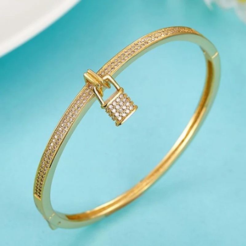 

Zlxgirl jewelry Women size brand Key shape micro pave setting Gold bangle jewelry Women's wedding bridal jewellry free bags