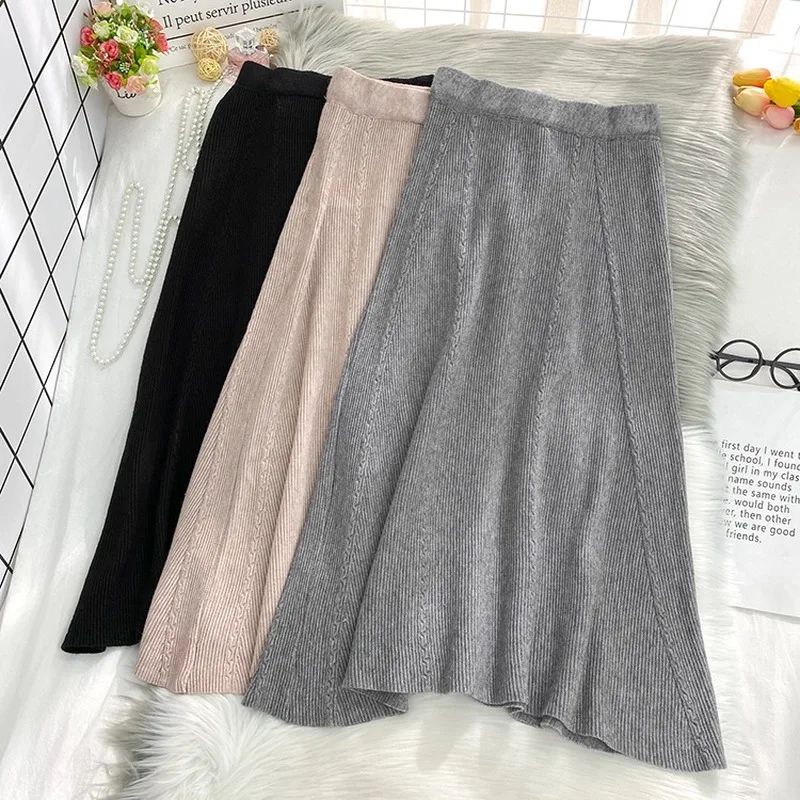 Women Knit Skirts 2020 Autumn Winter New Korean Mid Length Faldas Mujer Preppy Style High Waist A-Line Female Skirt
Women Knit Skirts 2020 Autumn Winter New Korean Mid Length Faldas Mujer Preppy Style High Waist A-Line Female Skirt