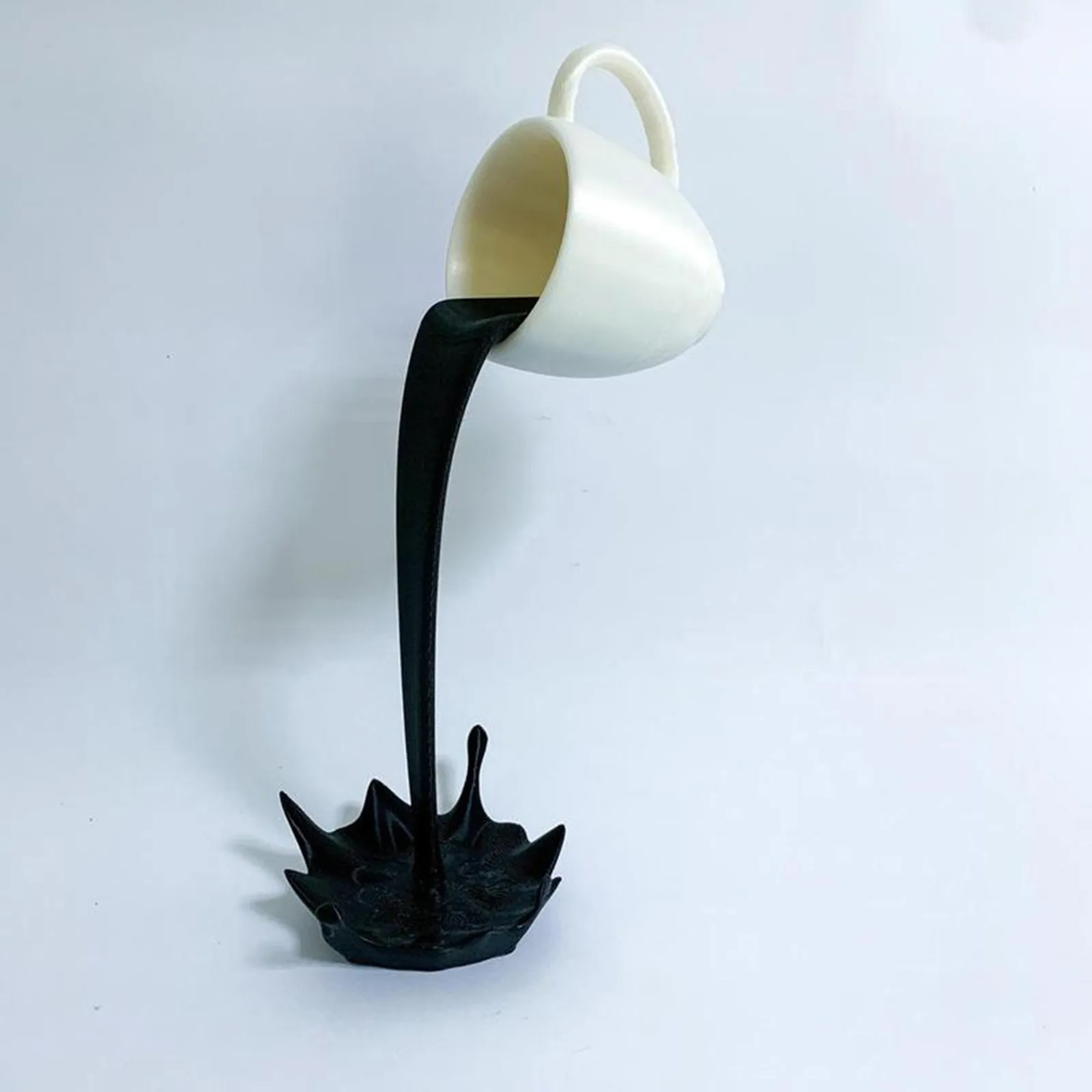 Floating Spilling Coffee Cup Sculpture Kitchen Decoration Spilling Magic Pouring Splash Creative Coffee Mug Home Decoration #864
Floating Spilling Coffee Cup Sculpture Kitchen Decoration Spilling Magic Pouring Splash Creative Coffee Mug Home Decoration #864