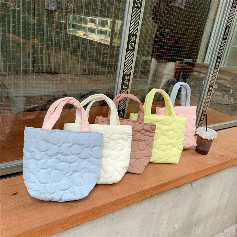 Women Cotton Soft Shoulder Bag Female Stroller Handbag Winter Pattern Women Bags Girls Small Flower Handbag
Women Cotton Soft Shoulder Bag Female Stroller Handbag Winter Pattern Women Bags Girls Small Flower Handbag