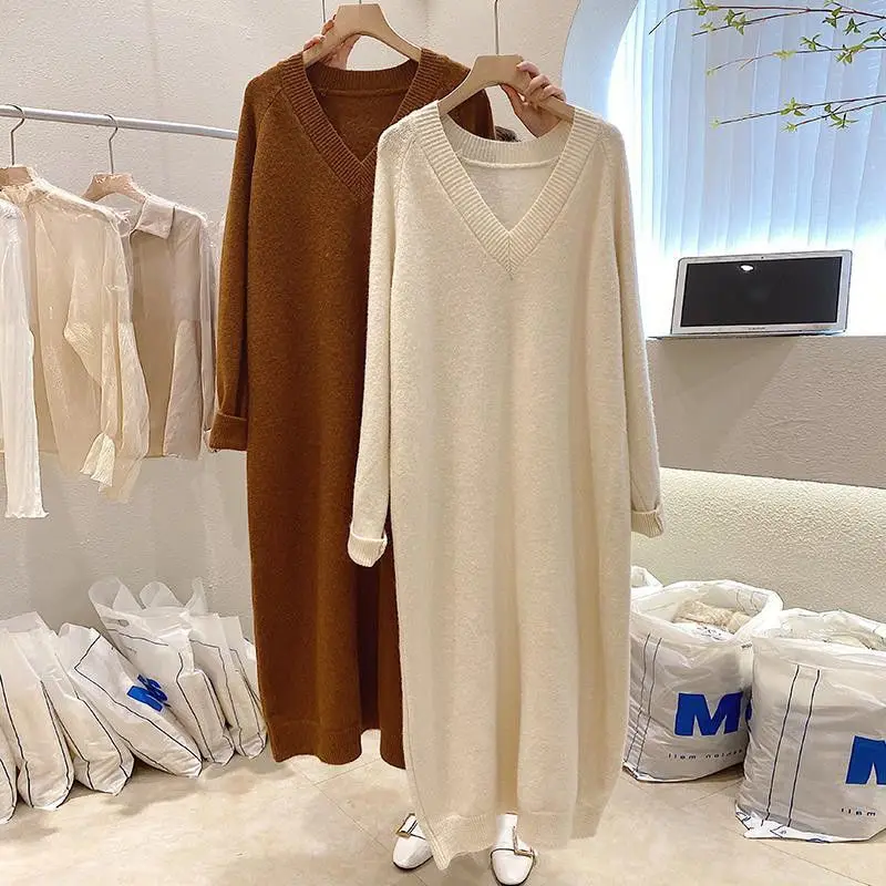 Size 10XL 150kg High Quality Sweater Dress for Women Solid Color V Neck Pullover Thick Autumn and Winter Long Dress
Size 10XL 150kg High Quality Sweater Dress for Women Solid Color V Neck Pullover Thick Autumn and Winter Long Dress