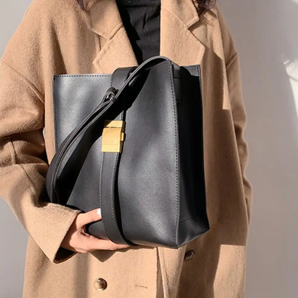 Vintage Fashion Female Tote bucket Bag 2021 New Quality PU Leather Women's Designer Handbag High capacity Shoulder Messenger Bag
Vintage Fashion Female Tote bucket Bag 2021 New Quality PU Leather Women's Designer Handbag High capacity Shoulder Messenger Bag