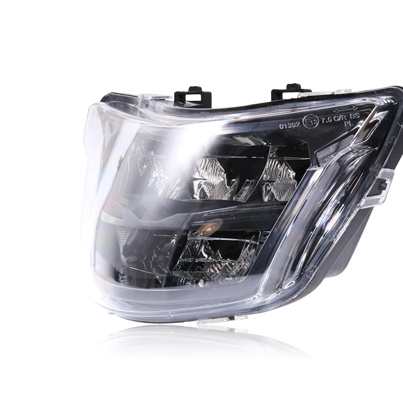 Motorcycle Retro Black Headlamp Universal led Headlight for Yamaha LC150 Y15ZR Moto High Low Beam Spotlight DC 12V Front Light
Motorcycle Retro Black Headlamp Universal led Headlight for Yamaha LC150 Y15ZR Moto High Low Beam Spotlight DC 12V Front Light