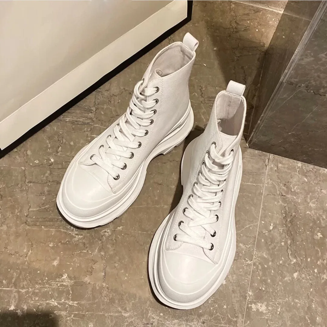 Thick soled canvas high top shoes for women autumn and winter 2020 round head lace up solid color leisure shoes muffin shoes
Thick soled canvas high top shoes for women autumn and winter 2020 round head lace up solid color leisure shoes muffin shoes