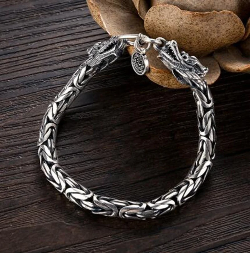 Vintage Silver Color Dragon Head Bracelet For Men High Quality Metal Animal Bracelet Fashion Party Jewelry
Vintage Silver Color Dragon Head Bracelet For Men High Quality Metal Animal Bracelet Fashion Party Jewelry