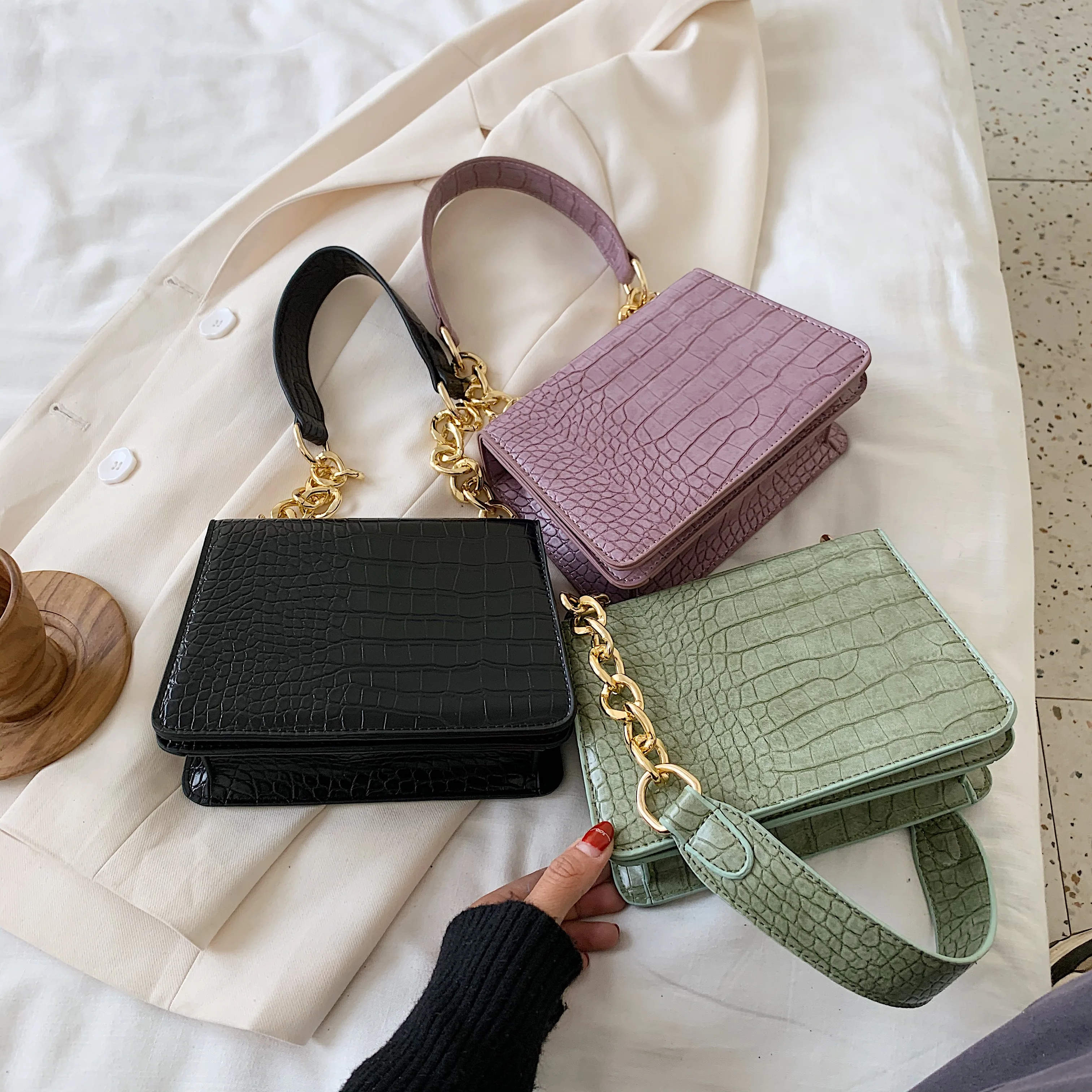 Crocodile Pattern PU Leather Crossbody Bags For Women 2021 Chain Female Shoulder Handbags Mini Purses Travel Cross Body Bag
Crocodile Pattern PU Leather Crossbody Bags For Women 2021 Chain Female Shoulder Handbags Mini Purses Travel Cross Body Bag