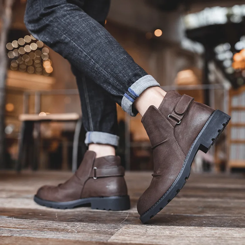 boots men's British style mid top short boots retro handmade men's shoes locomotive boot top leather Chelsea boots
boots men's British style mid top short boots retro handmade men's shoes locomotive boot top leather Chelsea boots