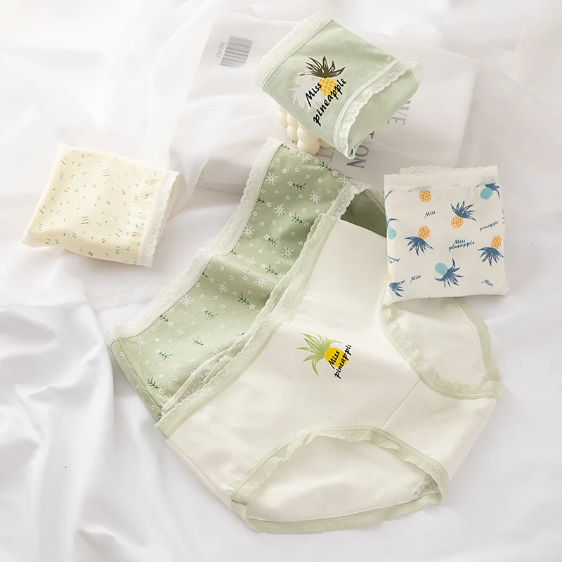 Japanese Small Fresh Pineapple Girl Underwear Pure Cotton Mid-waist Briefs Underwear Girls Breathable Comfortable Underwear
Japanese Small Fresh Pineapple Girl Underwear Pure Cotton Mid-waist Briefs Underwear Girls Breathable Comfortable Underwear