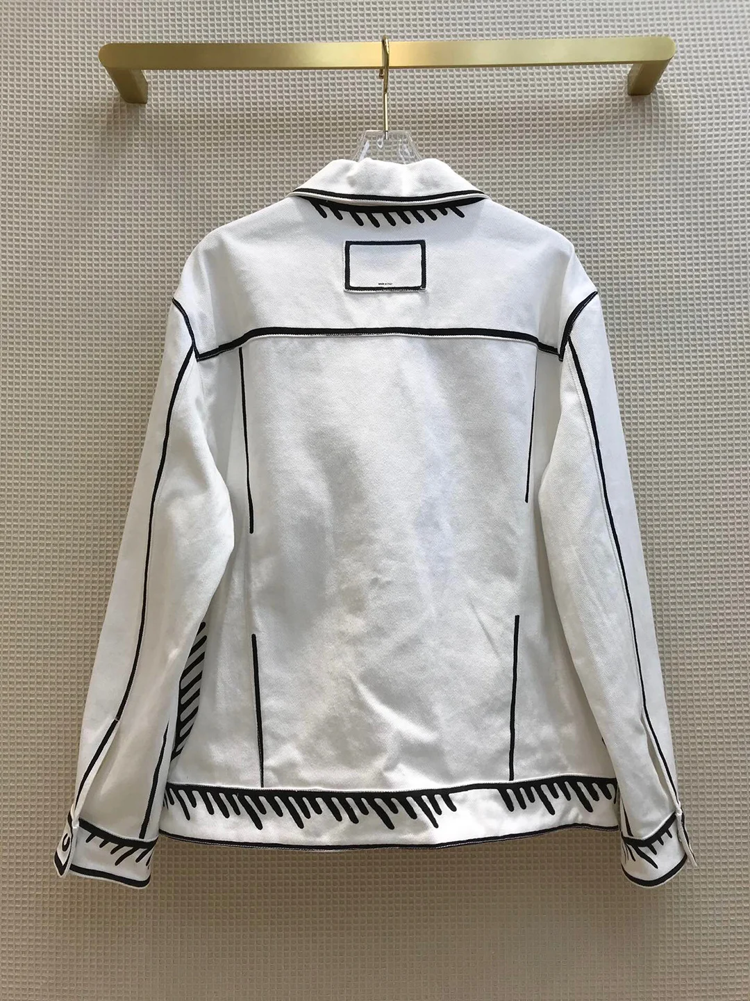 new high-end fashion white cotton denim jackets for women black stripes graffiti pattern lapel casual loose jacket coat
new high-end fashion white cotton denim jackets for women black stripes graffiti pattern lapel casual loose jacket coat