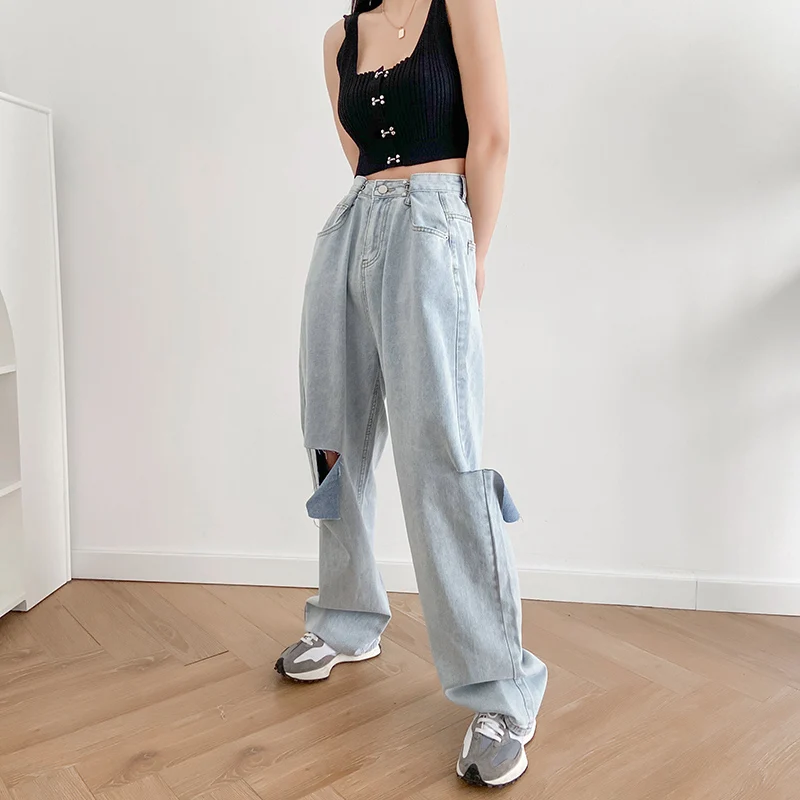 2021 Spring New Loose Jeans with Holes on The Side Straight Leg Pants Personality Fashion Sense Floor Trousers Streetwear
2021 Spring New Loose Jeans with Holes on The Side Straight Leg Pants Personality Fashion Sense Floor Trousers Streetwear