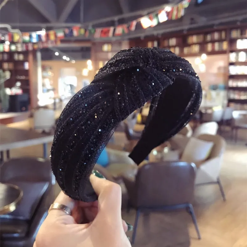 Украшения для волос из Южной Кореи, черные волосы grotto, Корейская версия, узел, супер блестящая ткань, искусство, скрученный узел, бант, широки...
Украшения для волос из Южной Кореи, черные волосы grotto, Корейская версия, узел, супер блестящая ткань, искусство, скрученный узел, бант, широки...