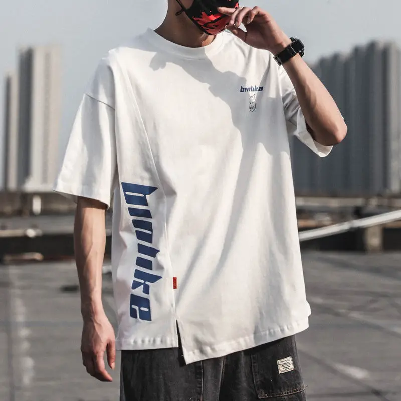 Summer T Shirt Male Print Oversized Loose Short Sleeve O Neck Japanese Style Fashion Hip Pop Streetwear Harajuku Cotton Men Top
Summer T Shirt Male Print Oversized Loose Short Sleeve O Neck Japanese Style Fashion Hip Pop Streetwear Harajuku Cotton Men Top