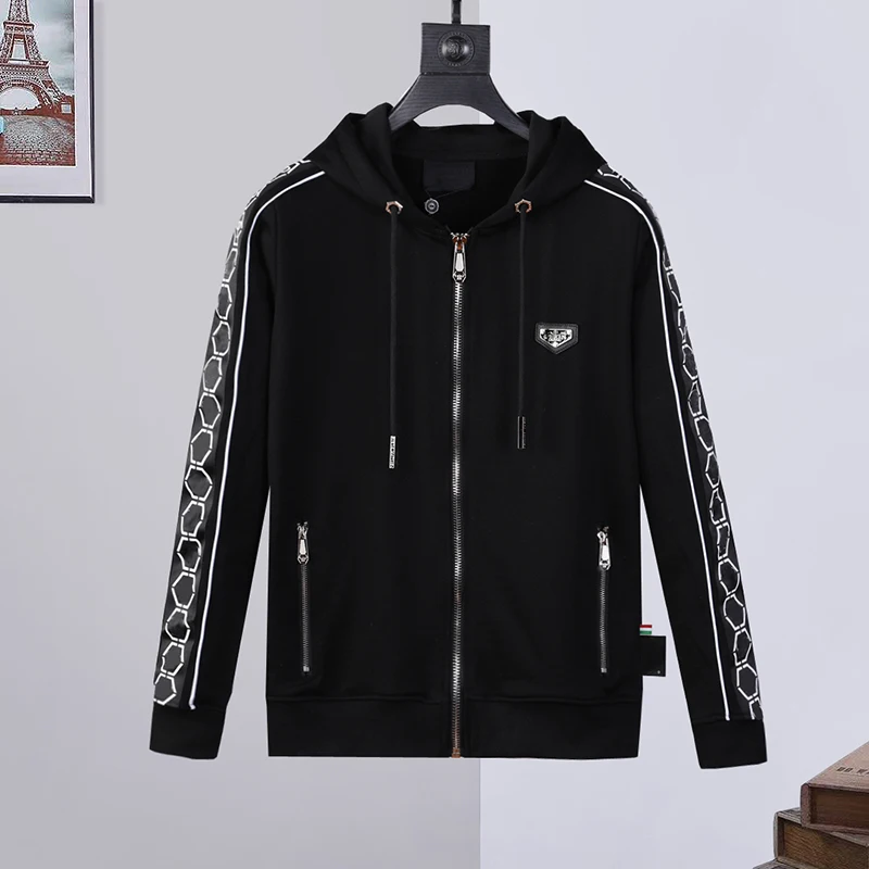 2022 Hooded Sweater men's shoulder sleeve ribbon decorative cardigan 100% cotton PP German fashion autumn winter coat pied plein
2022 Hooded Sweater men's shoulder sleeve ribbon decorative cardigan 100% cotton PP German fashion autumn winter coat pied plein