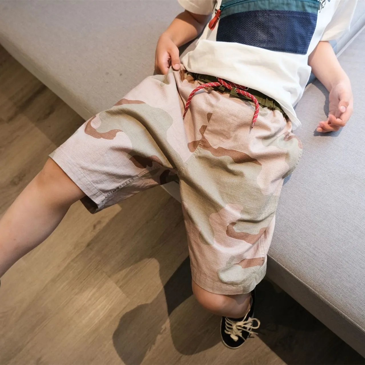 Spring summer cotton children's camouflage five-quarter pants boys mid-rise shorts loose pants
Spring summer cotton children's camouflage five-quarter pants boys mid-rise shorts loose pants
