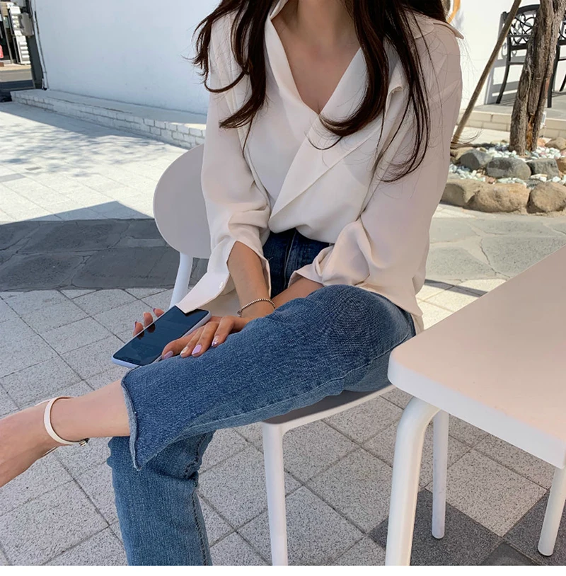 Chic Blue Shirts V Neck Shirt Sleeve Top Blouse Office Ladies Loose Ruffles White Solid Shirt Office Ladies Korean Style
Chic Blue Shirts V Neck Shirt Sleeve Top Blouse Office Ladies Loose Ruffles White Solid Shirt Office Ladies Korean Style