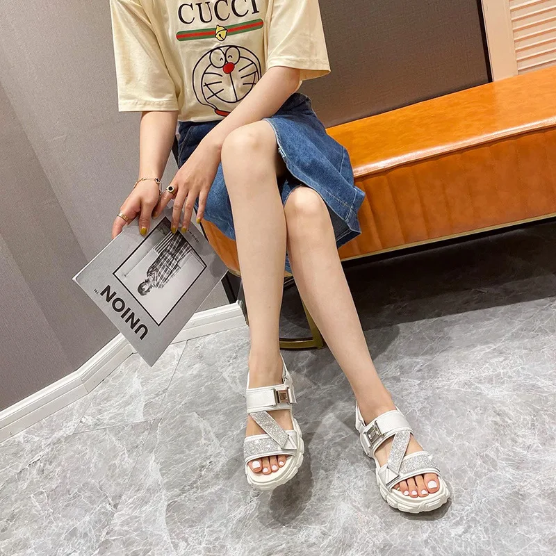 2021 Summer Women Shoes Beach Sandals PU Fashion Adult Lady Thick Sole Platform Breathable Rhinestone Outside Leisure Slippers
2021 Summer Women Shoes Beach Sandals PU Fashion Adult Lady Thick Sole Platform Breathable Rhinestone Outside Leisure Slippers
