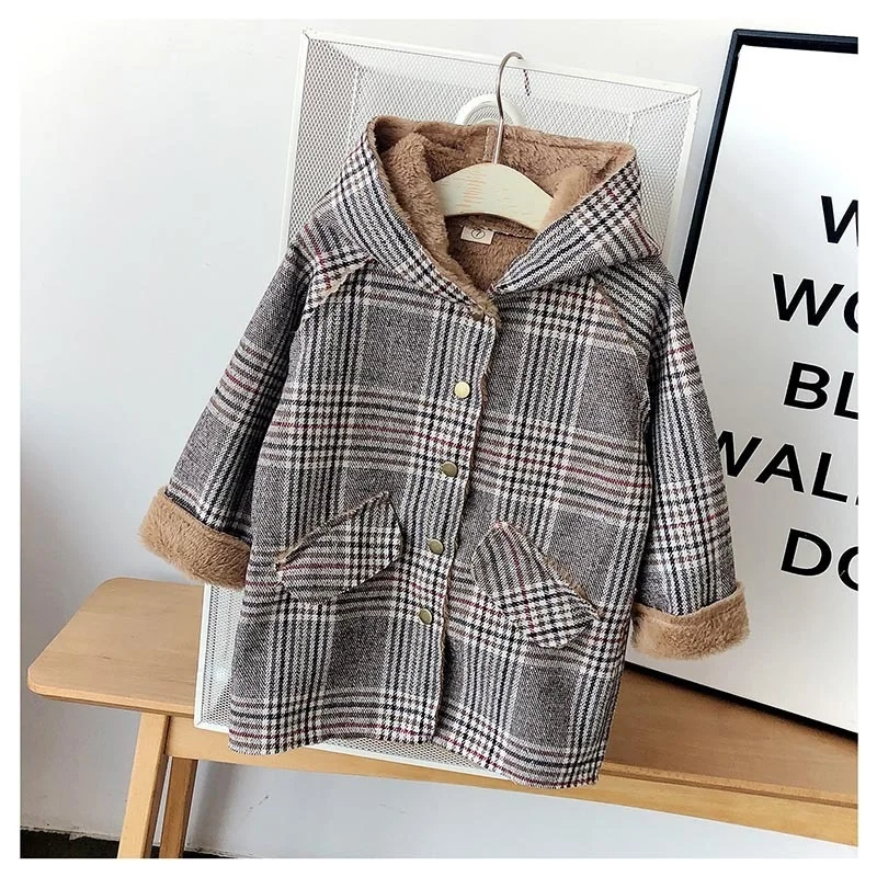 Girls Woolen Coat Baby Clothes New Winter Clothing Net Red Foreign Air Plus Velvet Coat Thickened Plaid Long-sleeved Warm Coat
Girls Woolen Coat Baby Clothes New Winter Clothing Net Red Foreign Air Plus Velvet Coat Thickened Plaid Long-sleeved Warm Coat