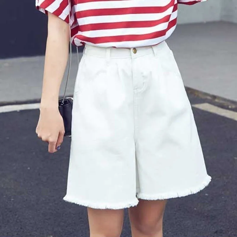XXXXL Women Denim Knee Length Shorts Classic Big Size High Waist Wide Leg Ladies Casual Summer Female Shorts Streetwear Jeans
XXXXL Women Denim Knee Length Shorts Classic Big Size High Waist Wide Leg Ladies Casual Summer Female Shorts Streetwear Jeans