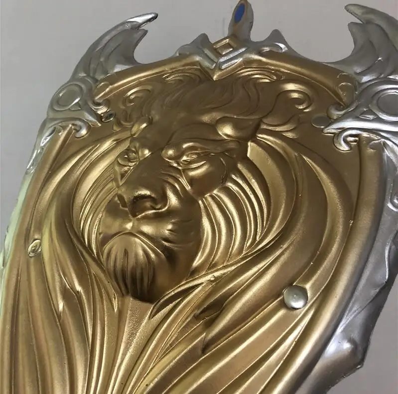 Экшн-фигурка из аниме «Красный рыцарь», 1:1 
Экшн-фигурка из аниме «Красный рыцарь», 1:1