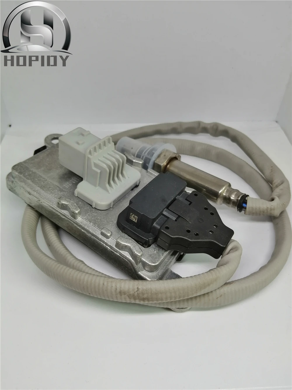 24V Square Four Needles Nitrogen Oxide Sensor 5WK9 7331A A 010 153 16 28 5WK97331A A0101531628
24V Square Four Needles Nitrogen Oxide Sensor 5WK9 7331A A 010 153 16 28 5WK97331A A0101531628