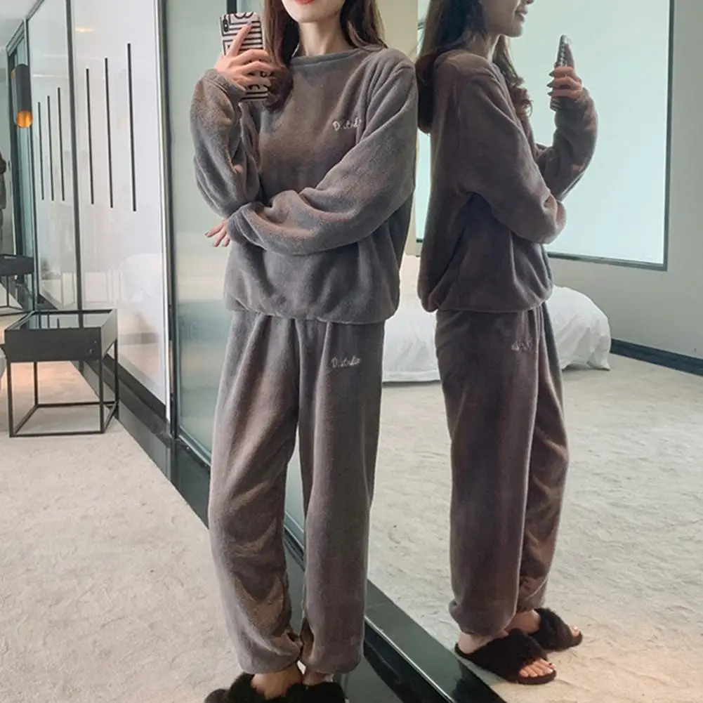 Women Autumn Winter Warm Plush Solid Color Long Sleeve Blouse Pant Pajama Set 2021
Women Autumn Winter Warm Plush Solid Color Long Sleeve Blouse Pant Pajama Set 2021