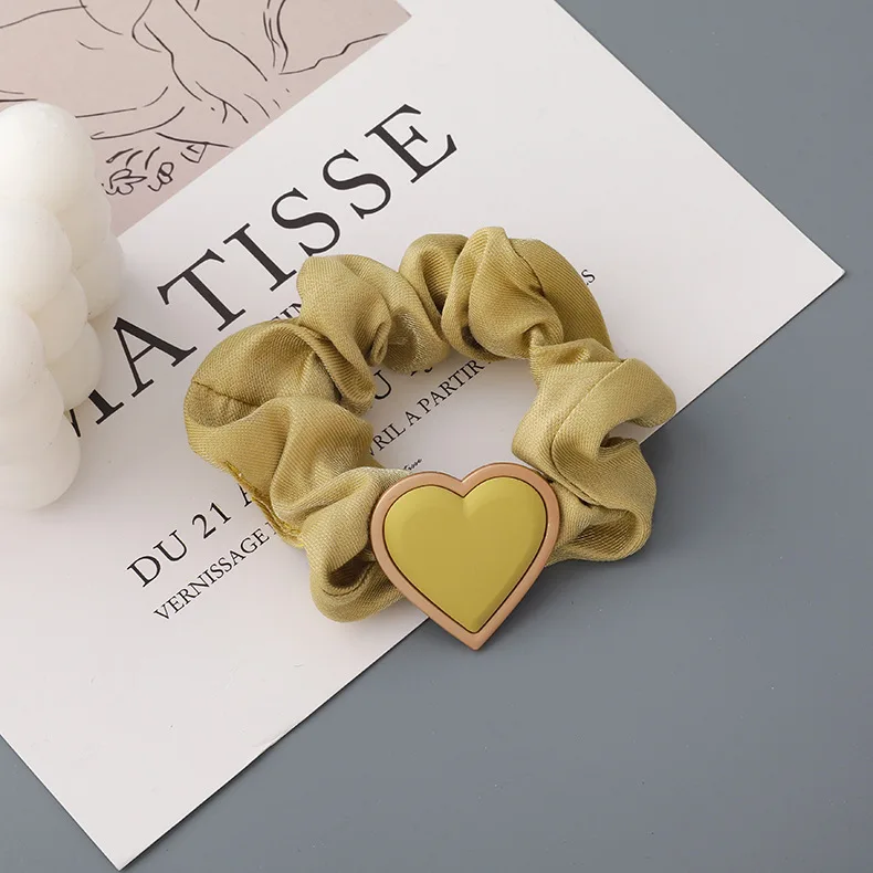 2021 Summer New Elastic Hair Bands Solid Color Green Rubber Band Retro Style Hair Rope Multifunctional Fashion Elegant Hair Tie 
2021 Summer New Elastic Hair Bands Solid Color Green Rubber Band Retro Style Hair Rope Multifunctional Fashion Elegant Hair Tie