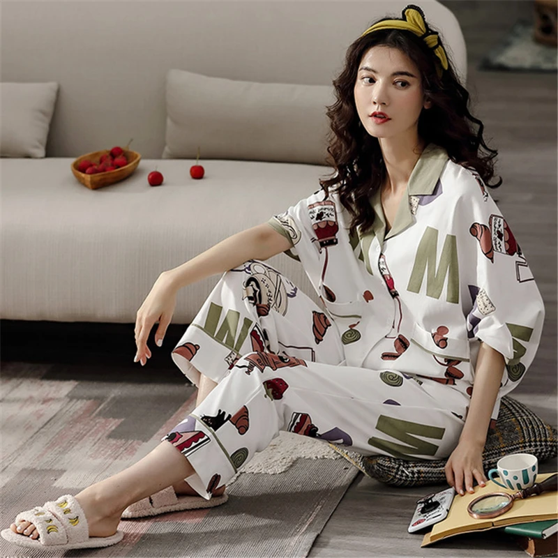 Printed home wear girl summer cotton pajamas short-sleeved trousers Korean version of loose sexy nightwear two-piece
Printed home wear girl summer cotton pajamas short-sleeved trousers Korean version of loose sexy nightwear two-piece