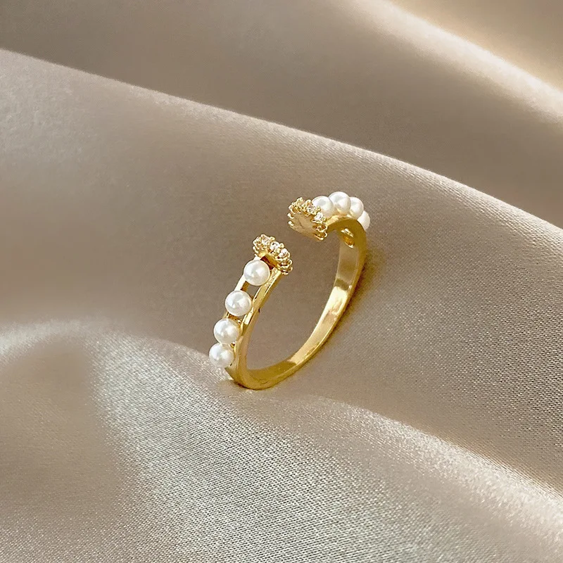LOVOACC Minimalist Simulated Pearl Charm Rings for Women Ladies Gold Color Copper Open Index Finger Rings Simple Accessories
LOVOACC Minimalist Simulated Pearl Charm Rings for Women Ladies Gold Color Copper Open Index Finger Rings Simple Accessories
