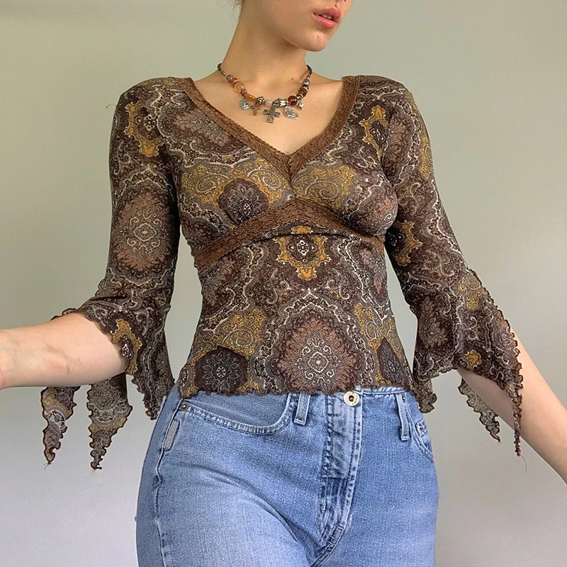 Lace Floral Crop Top y2k Aesthetic Frill T Shirt Vintage V Neck Slim Autumn Pullovers Women Harajuku Cute Tshirt 2021
Lace Floral Crop Top y2k Aesthetic Frill T Shirt Vintage V Neck Slim Autumn Pullovers Women Harajuku Cute Tshirt 2021