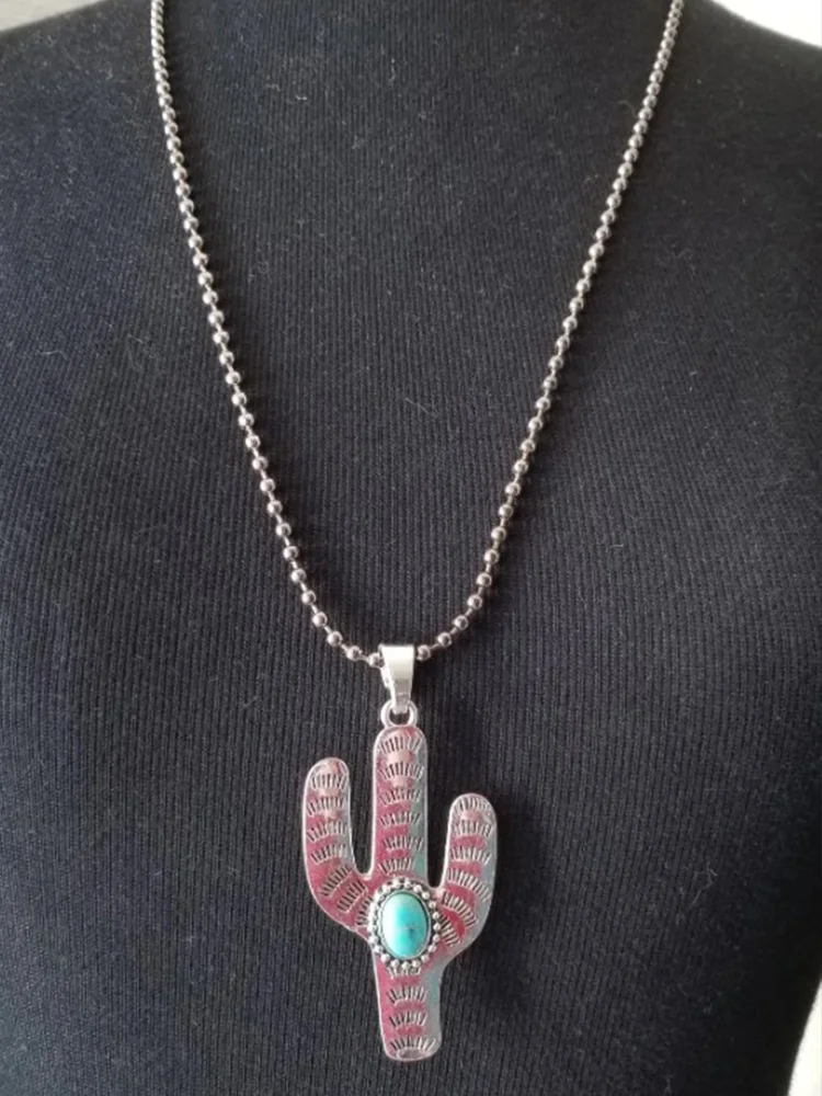 Vintage Cactus Pendant Necklace For Women Trendy Retro Personality Plant Charm Chain Female Fashion Jewelry Gift Accessory 2021 
Vintage Cactus Pendant Necklace For Women Trendy Retro Personality Plant Charm Chain Female Fashion Jewelry Gift Accessory 2021