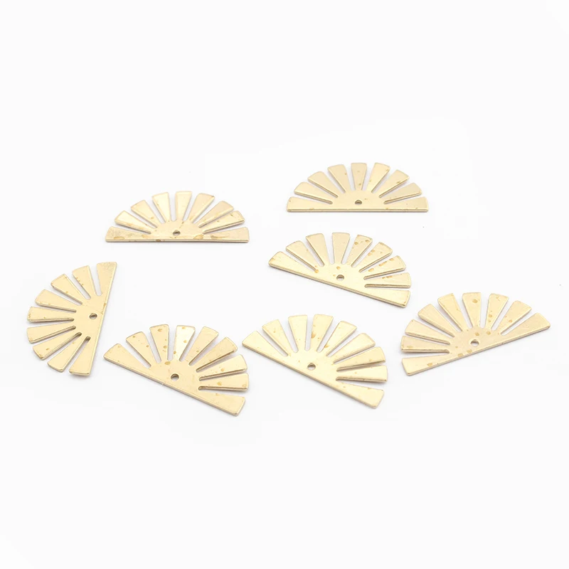 20pcs Charms Open Flower Sector Pattern Pendant Jewelry Raw Brass Diy Bohemia Earring Women Jewelry Making Findings
20pcs Charms Open Flower Sector Pattern Pendant Jewelry Raw Brass Diy Bohemia Earring Women Jewelry Making Findings
