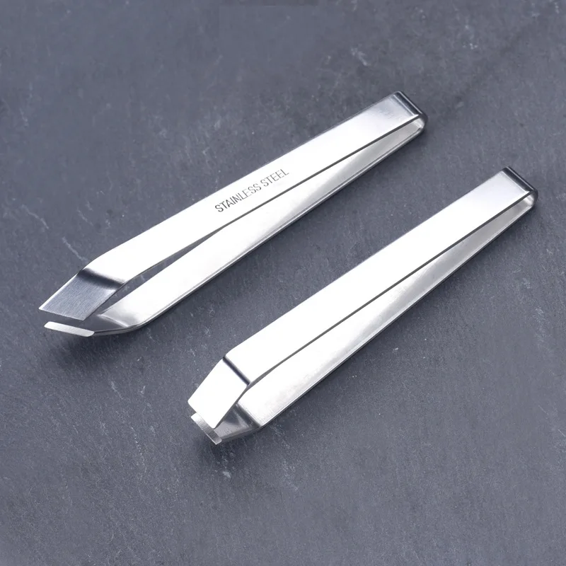 1 PC Stainless Steel salmon Bone Tweezers Pincer Clip Puller Remover Tongs Fish Bone Plucking Clamp Kitchen Gadgets Tools
1 PC Stainless Steel salmon Bone Tweezers Pincer Clip Puller Remover Tongs Fish Bone Plucking Clamp Kitchen Gadgets Tools