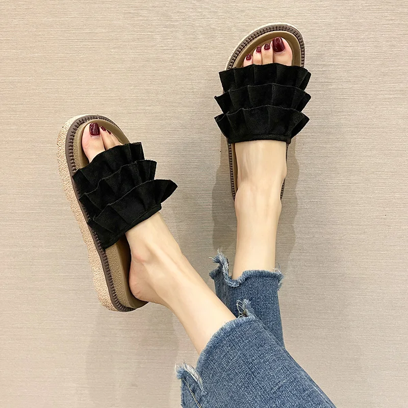 Shoes Summer Clogs Woman Slippers Soft Slides Fashion Pantofle Low Platform Beach Comfort Luxury 2021 Flat Cotton Fabric PU
Shoes Summer Clogs Woman Slippers Soft Slides Fashion Pantofle Low Platform Beach Comfort Luxury 2021 Flat Cotton Fabric PU