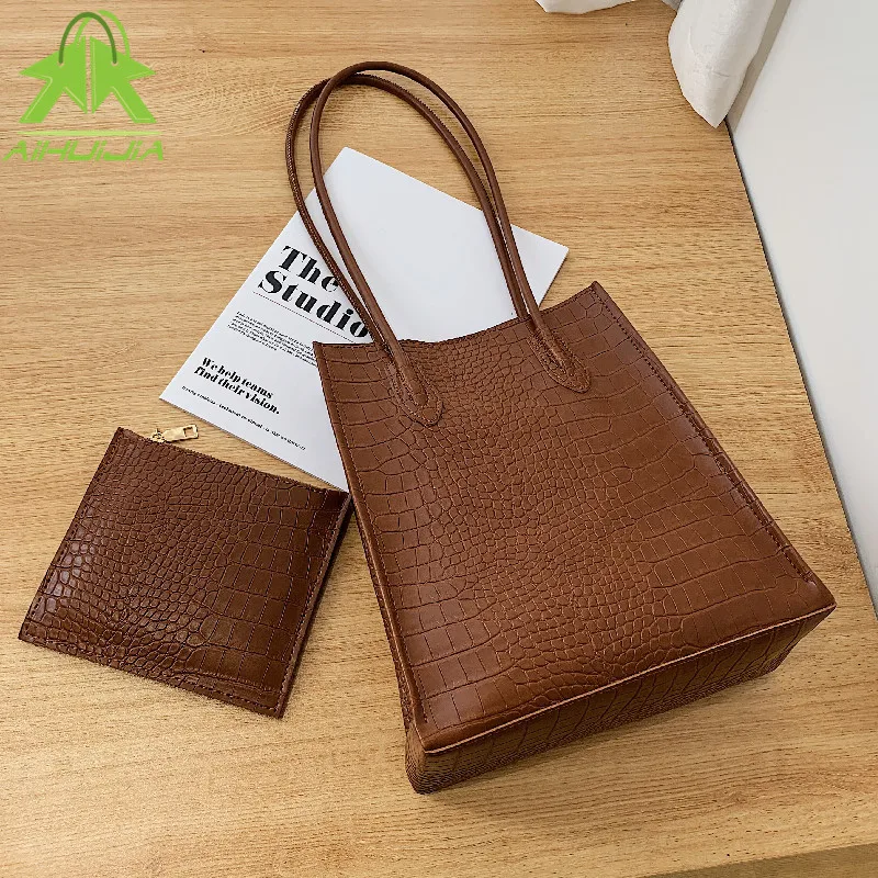 Fashion Crocodile Pattern Handbag For Women High Capacity Shoulder Bag Designer Female Tote Bag Luxury PU Leather Son-mother Bag
Fashion Crocodile Pattern Handbag For Women High Capacity Shoulder Bag Designer Female Tote Bag Luxury PU Leather Son-mother Bag