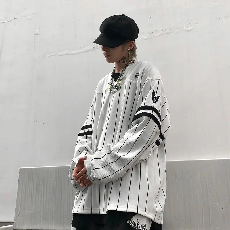 Sweatshirts Men's Trendy American Striped V-neck Long-sleeved Hip-hop Baseball Uniform 2021 Spring New Hong-kong Style Jackets
Sweatshirts Men's Trendy American Striped V-neck Long-sleeved Hip-hop Baseball Uniform 2021 Spring New Hong-kong Style Jackets