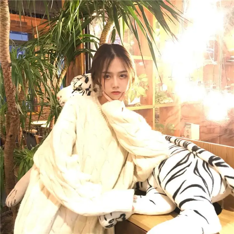 The new women's Korean version will wear a loose-fitting 100-set sweater outside 2021
The new women's Korean version will wear a loose-fitting 100-set sweater outside 2021