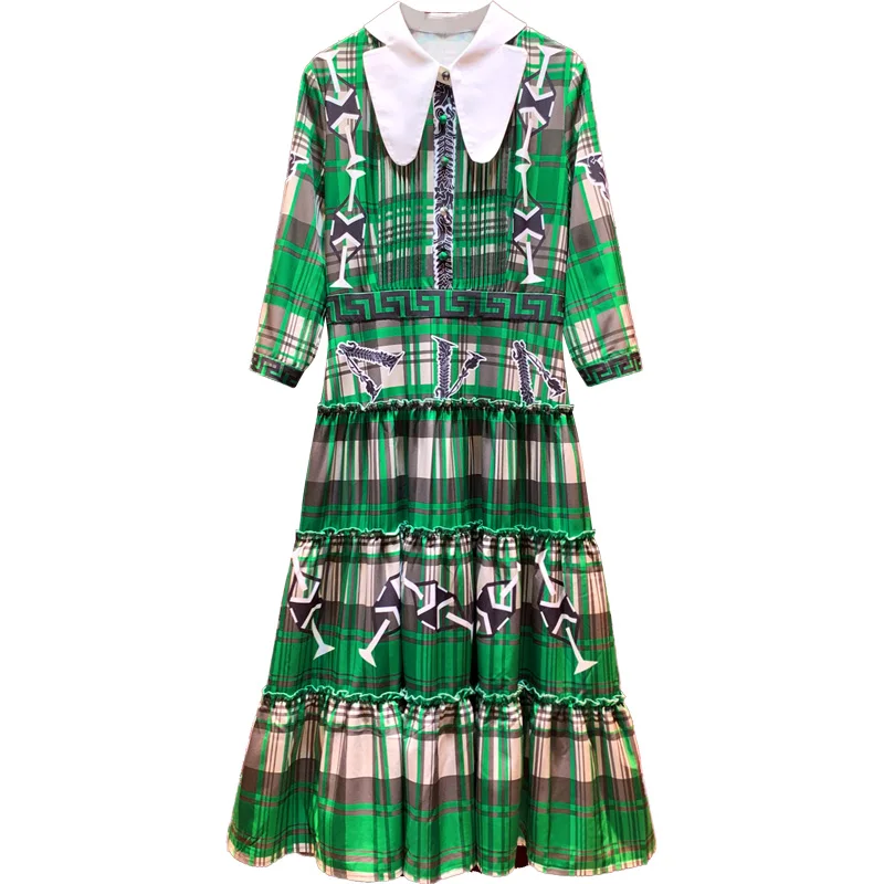 New French-style retro doll dress in early autumn of 2019 with slim and age-reducing Green Plaid print
New French-style retro doll dress in early autumn of 2019 with slim and age-reducing Green Plaid print